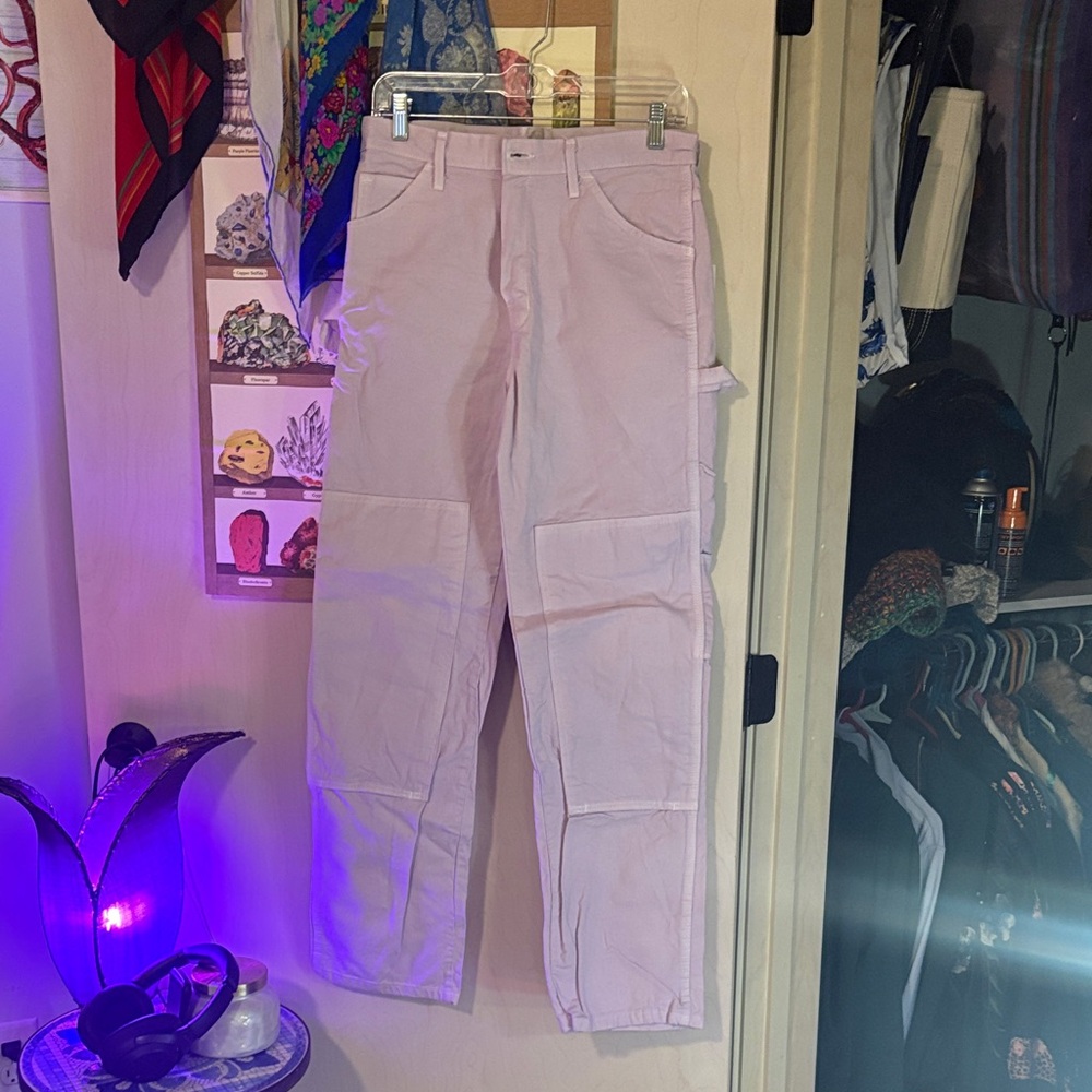 Light pink/lavender dickies